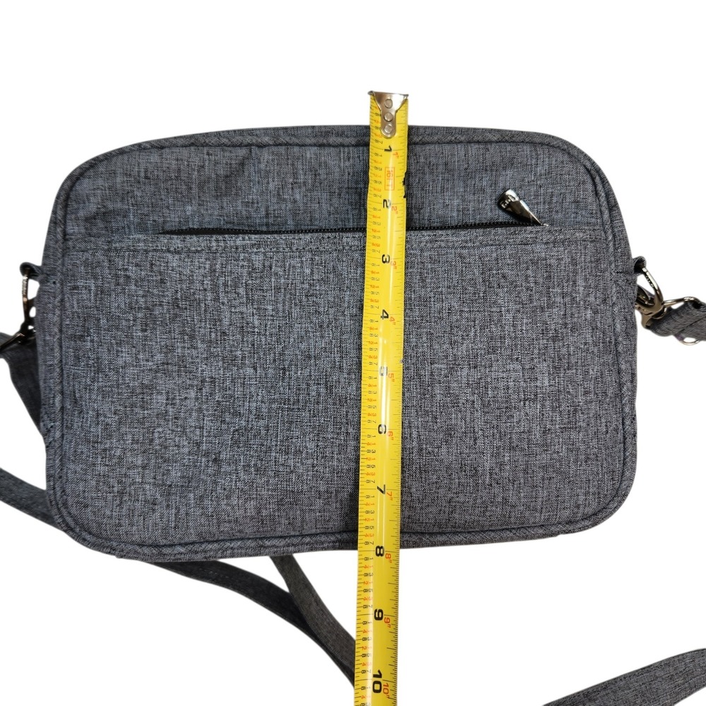 Lug Carousel XL Crossbody Purse RFID Grey Bloom Floral Quilted Rodeo Wallet - Picture 13 of 16